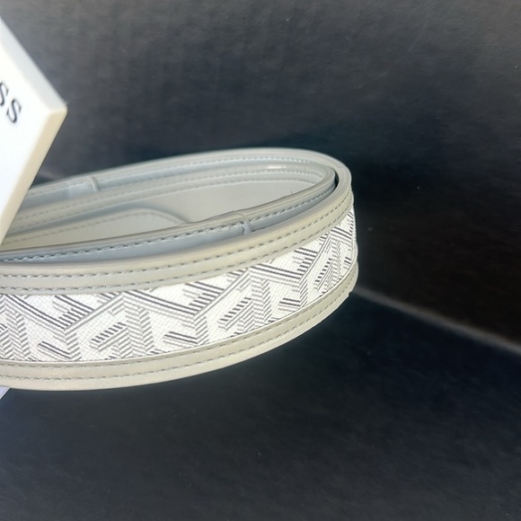 New GUESS Hallie G Cube Belt - Picture 2 of 4